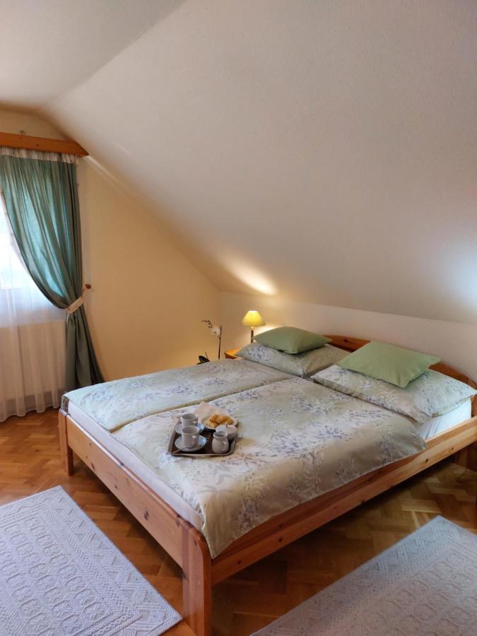 Toelgyes Apartment Hajduszoboszlo Bagian luar foto